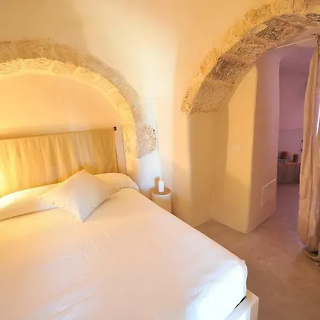 Trulli St Nicholas Con Piscina Ostuni
